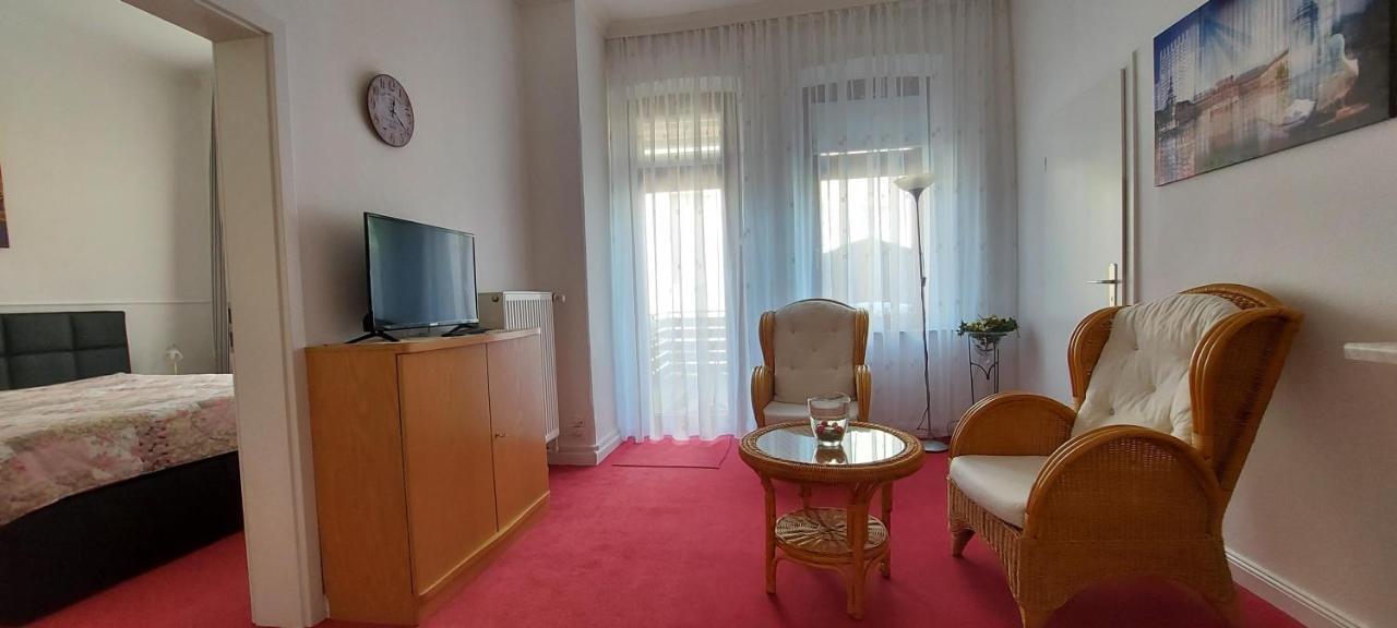 Ferienwohnungen Parkschloesschen Bad Pyrmont Ngoại thất bức ảnh